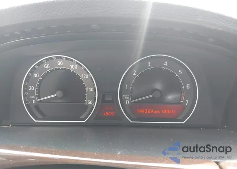 2006 BMW 750Li из США, поврежденный, VIN WBAHN83596DT25304